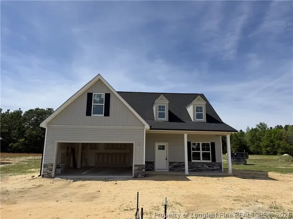 7810 Iron Ct, Fayetteville, NC 28306