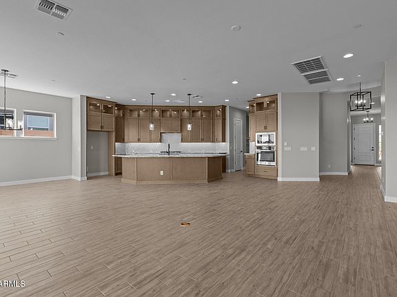 4th image of 32541 N 135TH Drive