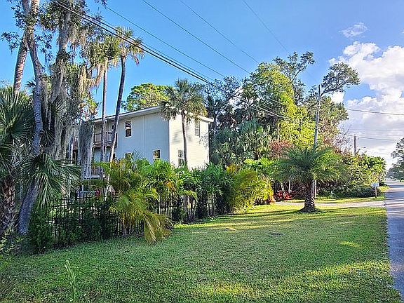 4th image of 345 Putnam Ave