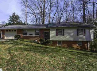 101 Brookbend Ct, Mauldin, SC 29662