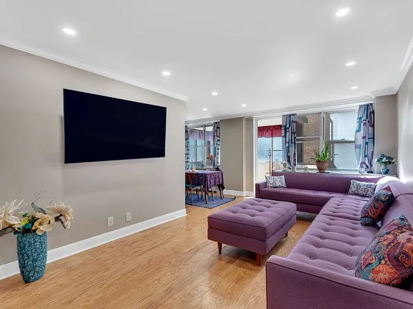 303 W 66th St APT 9DE, New York, NY 10023