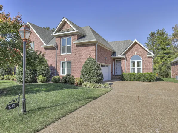 137 Stoners Glen Dr, Hermitage, TN 37076