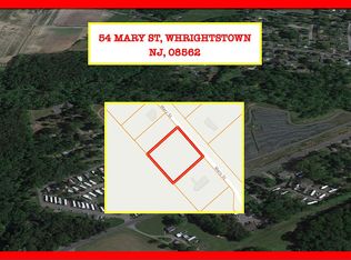 54 Mary St, Wrightstown, NJ 08562