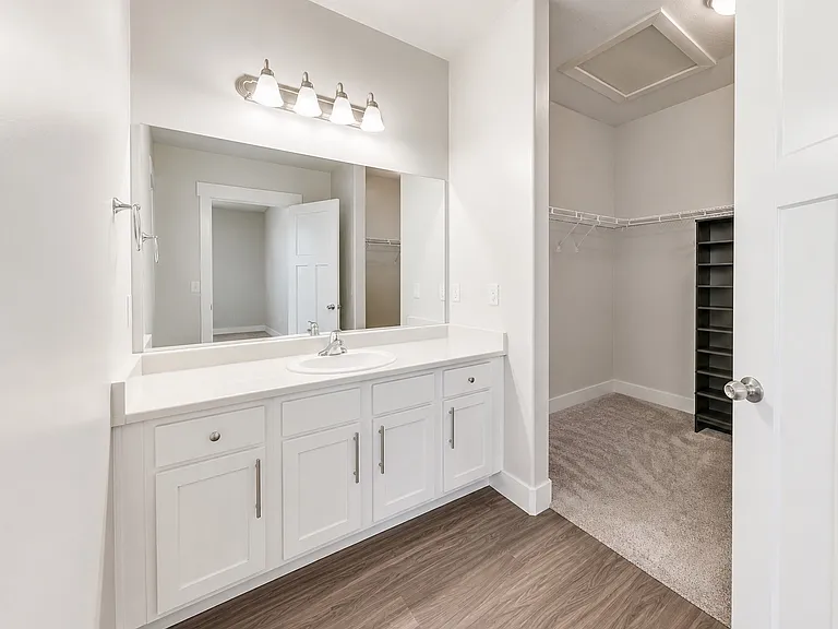 1806 W Newcastle Ln #B304 — Photo 5