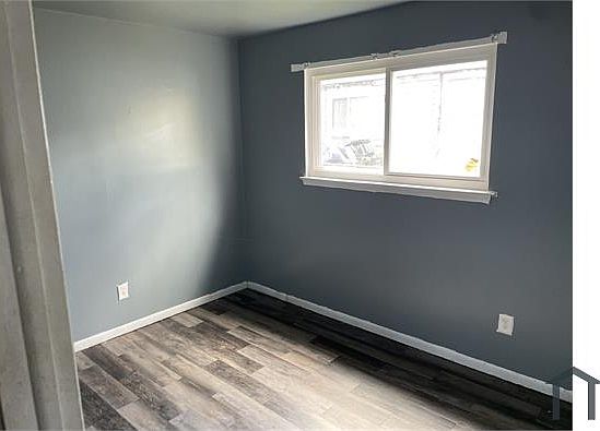 4th image of 20310 Hamburg St
