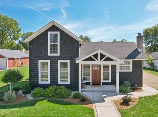 742 7th St, Prairie Du Sac, WI 53578