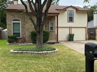 912 Blue Jay Dr, Mansfield, TX 76063