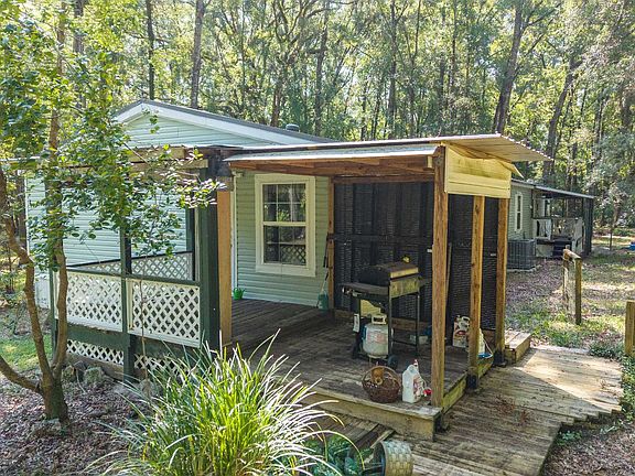 4th image of 5684 SW Ichetucknee Ave