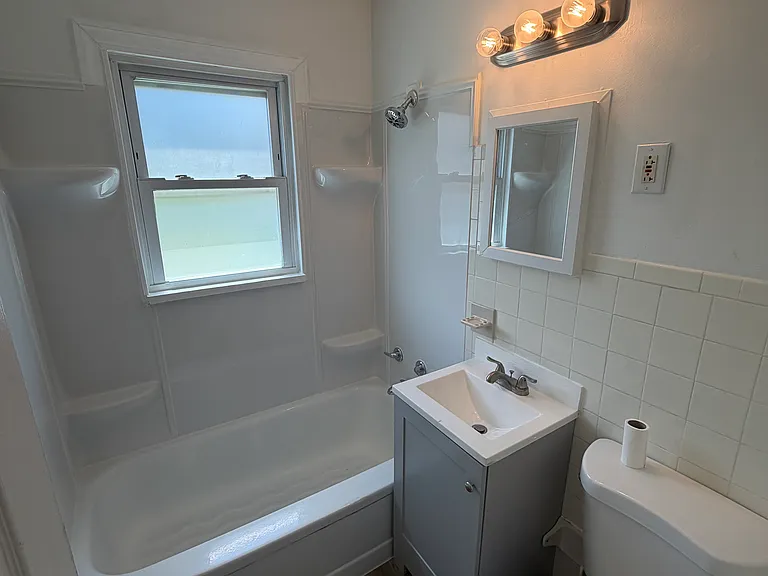 12110 Shady Oak Blvd — Photo 13
