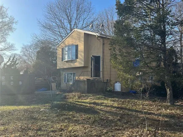 151 Washington Avenue, Mastic Beach, NY 11951