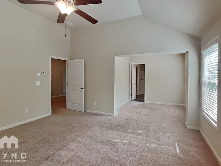 9028 Holder Rd — Photo 8