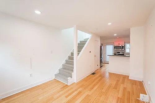 2107 Clymer St Photo 1 2107 Clymer St Photo 1
