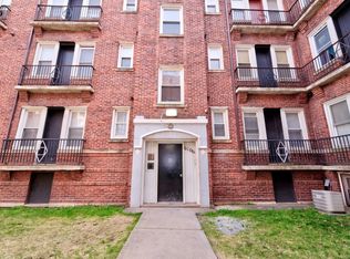 6108 S Eberhart Ave #2W, Chicago, IL 60637