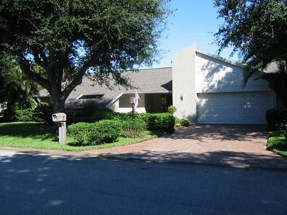 2nd image of 1426 Beechwood Trl