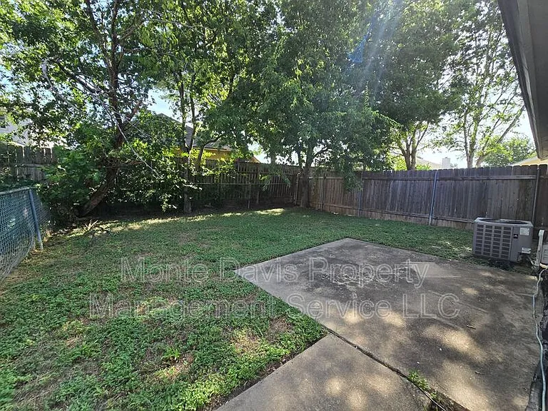 2306 Fuzz Fairway #A — Photo 22