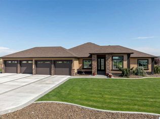 7821 Pelican Ln, Pasco, WA 99301