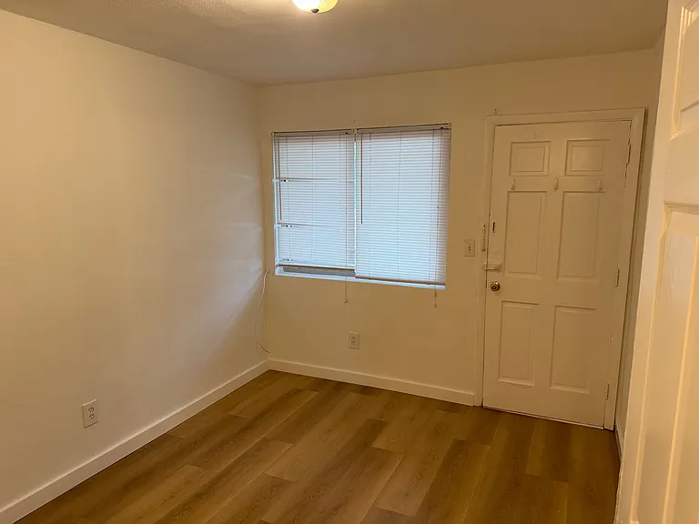 741 Carter St NW #4 — Photo 7