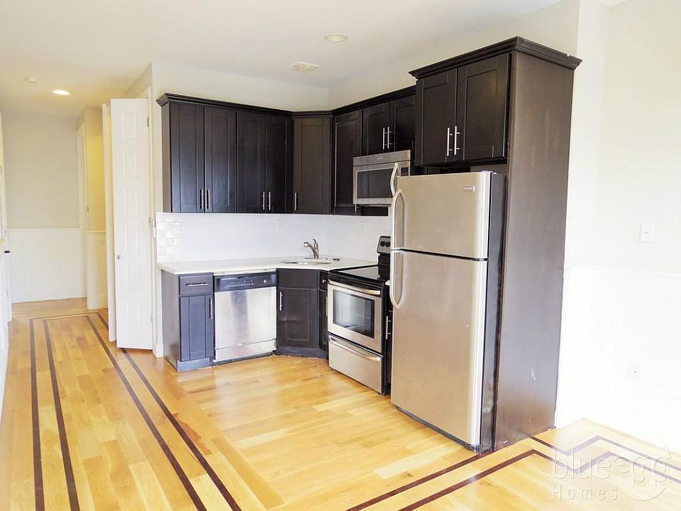 1st image of 109 Vernon Ave APT 3
