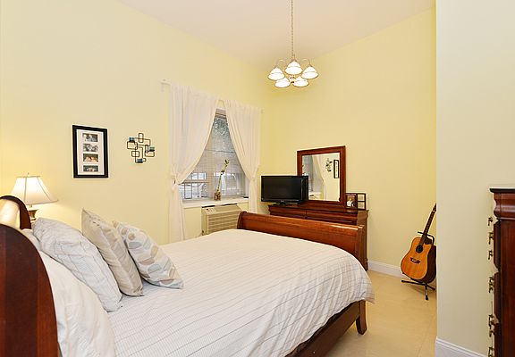 2nd image of 463 Degraw St #1AMA
