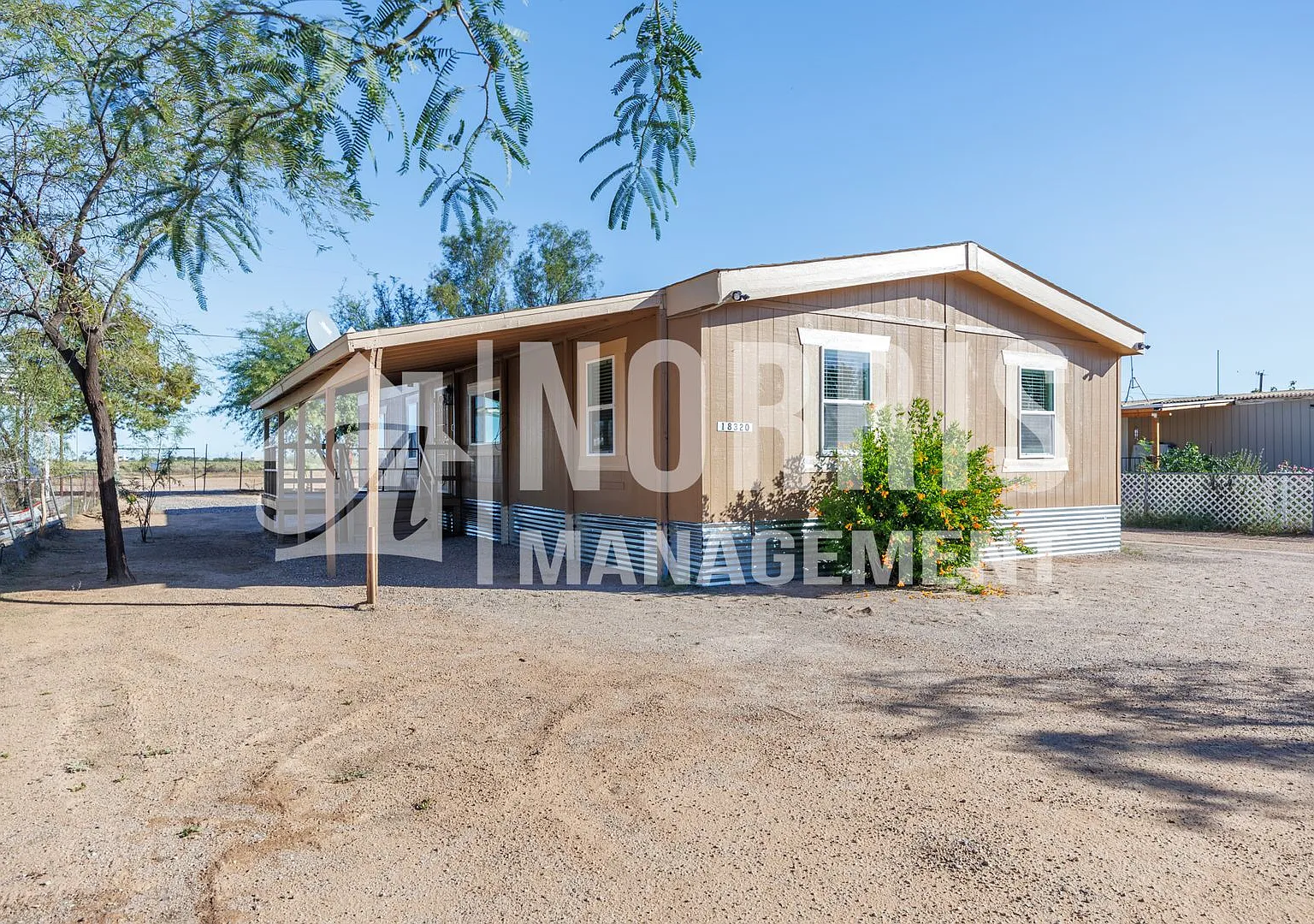 Nice Manufactured Home Close to Town — Photo 2