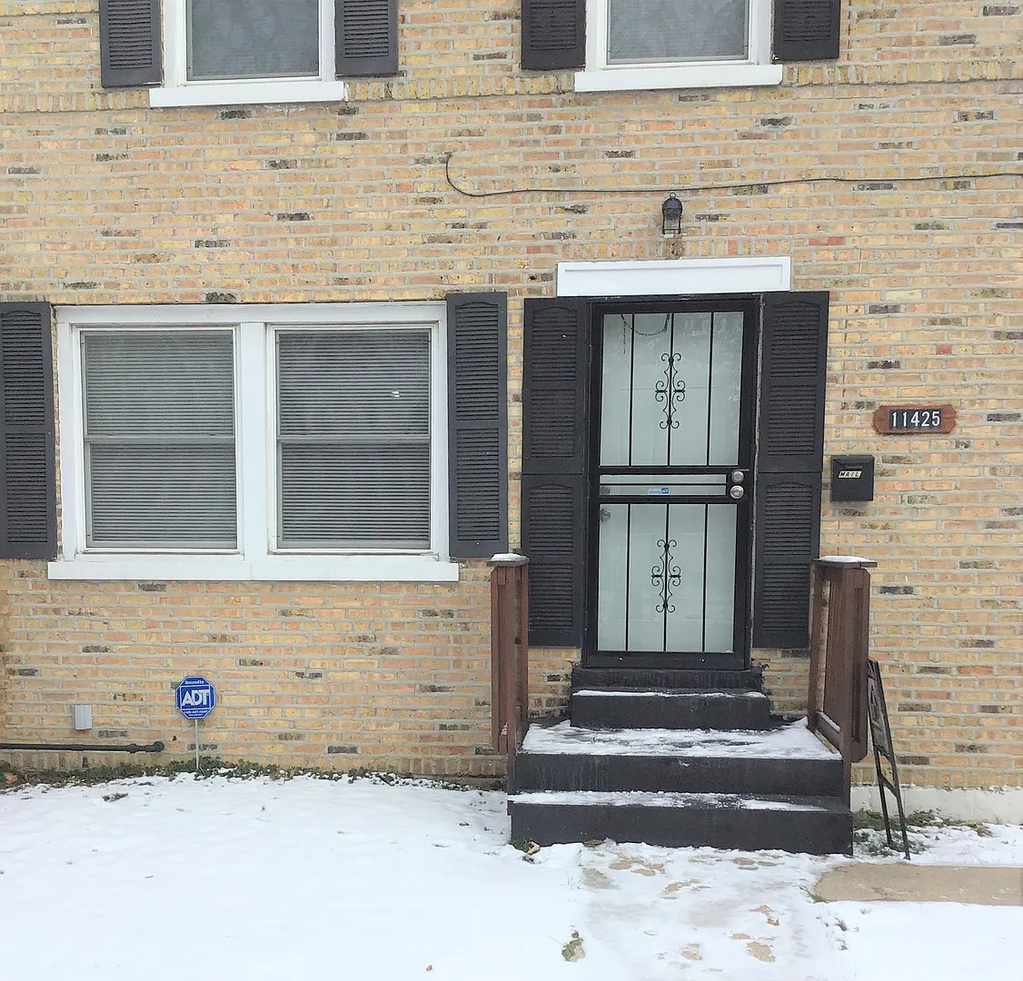 11425 S Ada St photo 1