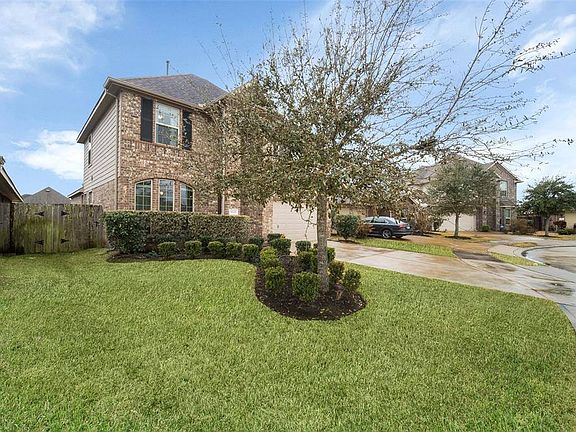 3rd image of 18939 Majestic Vista Ln