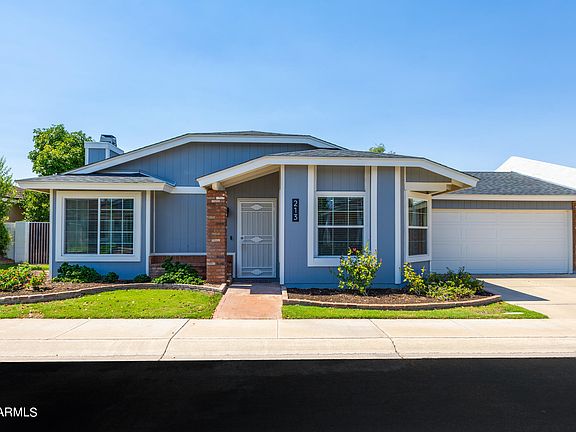 2nd image of 213 E CAMPO BELLO Drive