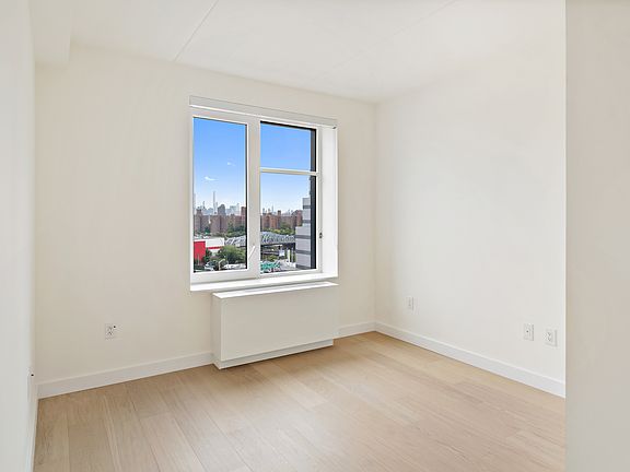 3rd image of 414 Gerard Ave #E314