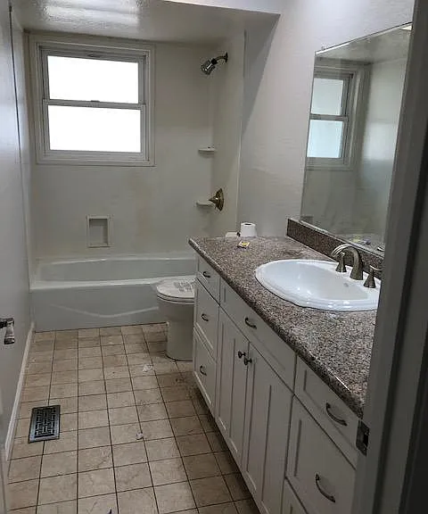 215 Alamo Ave — Photo 13