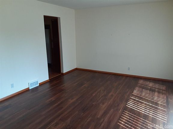 2nd image of 436 W Francis St