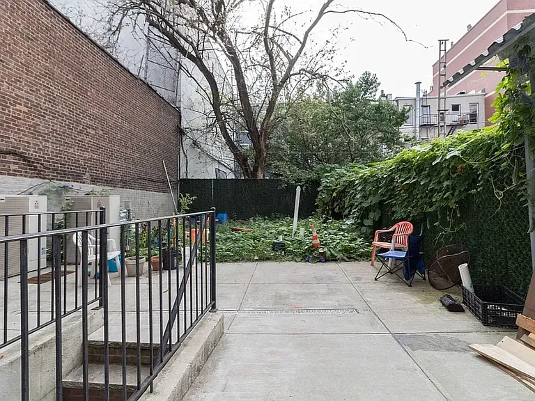 220 Himrod St #2L — Photo 9