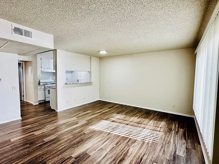 7259 Baird Avenue — Photo 7