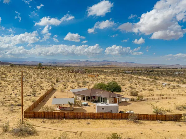 477 N Bonita Ave, Landers, CA 92285
