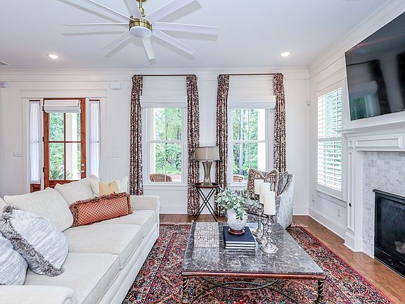 5th image of 6012 Redwood Loop