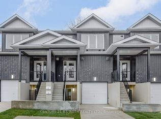 98 Peel St #1, Barrie, ON L4M 3L4