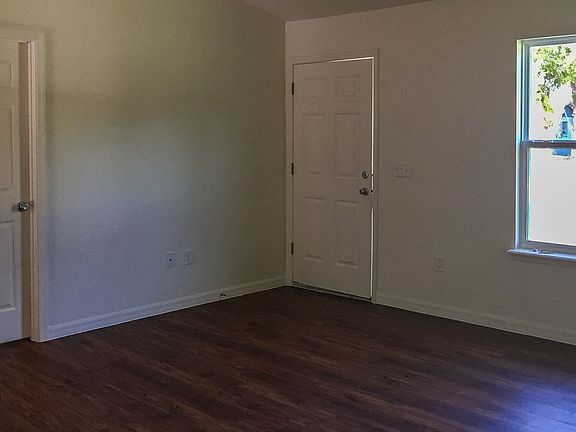 5th image of 6750 NW 62nd Pl