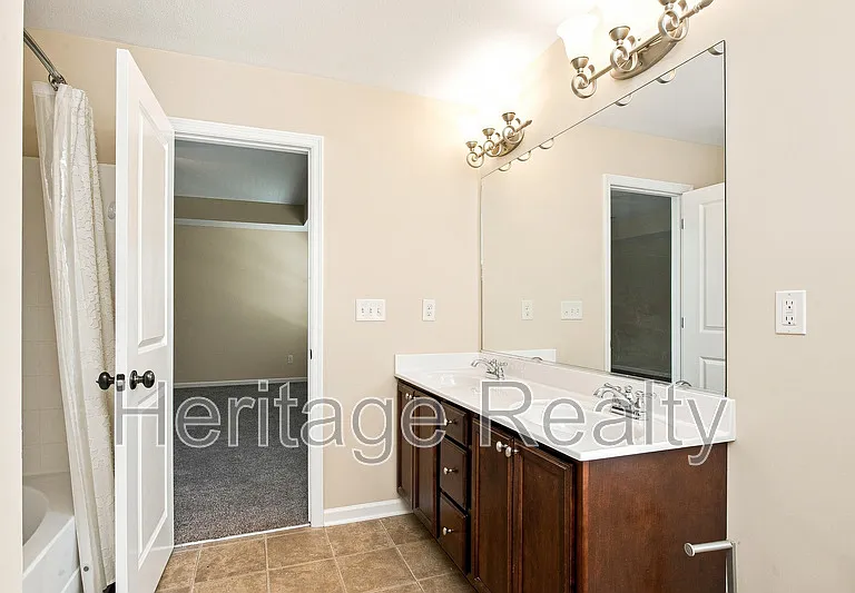 10728 Gable Run Dr — Photo 12
