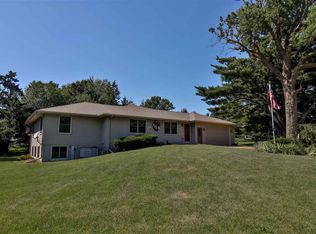 7772 E Lindenwood Rd, CHANA, IL 61015