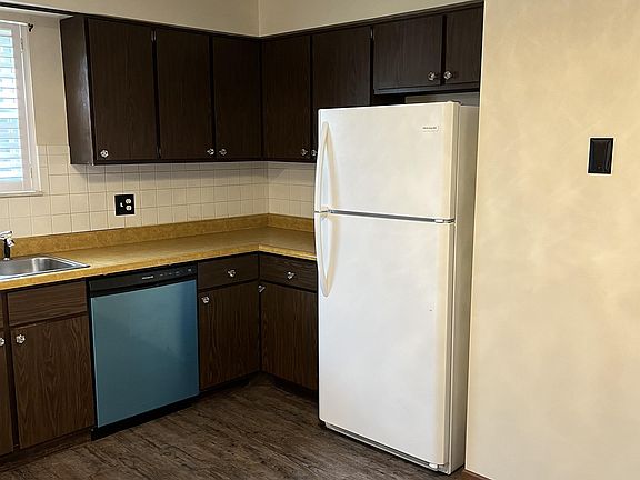 2nd image of 600 Kitrina Ave #1