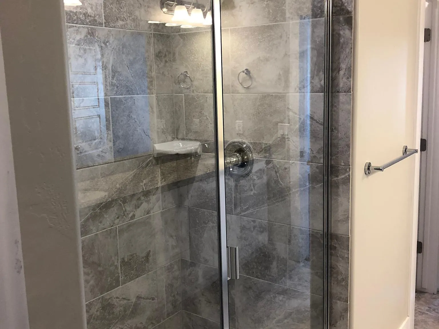 2528 N Cormac Pl — Photo 3