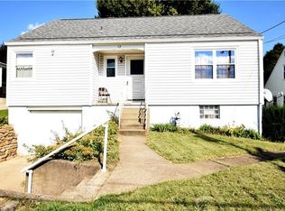 52 Hilltop Ln, Washington, PA 15301