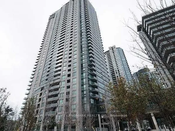 215 Fort York Blvd, Toronto, ON