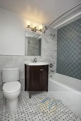 Rented by Medow Property | media 8