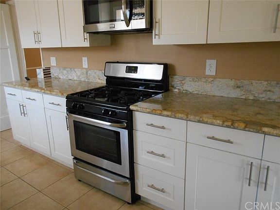3rd image of 15510 S Orchard Ave