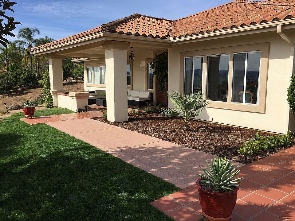 2nd image of 3127 Caminita Cortina