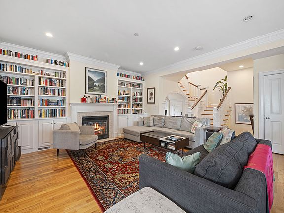 4th image of 2 Benton Rd #1