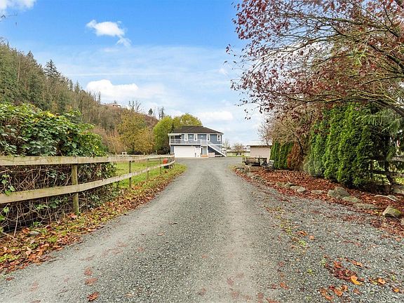 3rd image of 43057 Vedder Mountain Rd