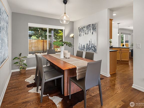 5th image of 10820 NE 144th Court