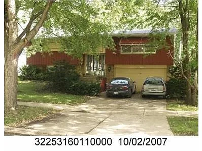 21925 Olivia Ave photo 1