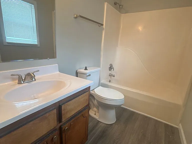23 Camelot Cv — Photo 10